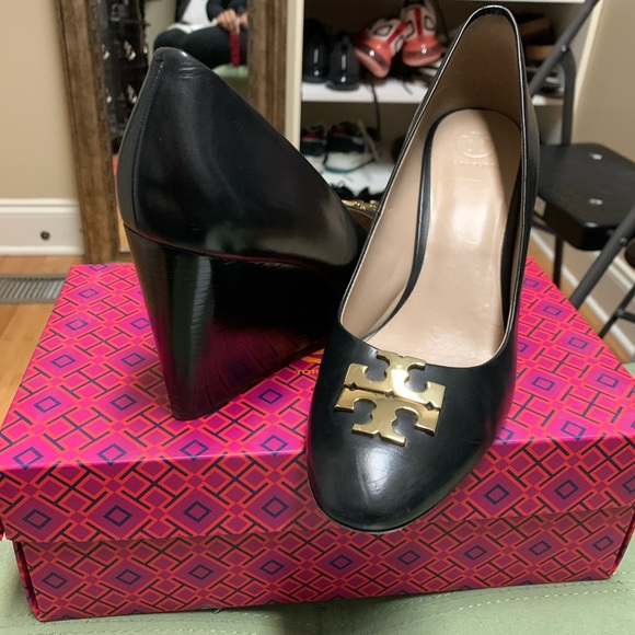 Tory Burch Progressiv 90mm wedge size 9.5 - Picture 2 of 4